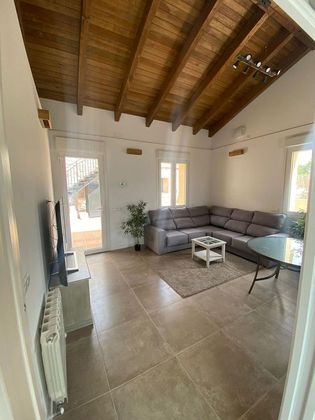 Foto 1 de Chalet en venta en Miraflores de la Sierra de 2 habitaciones con terraza y garaje