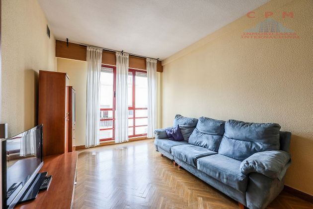 Foto 1 de Alquiler de piso en Prosperidad de 1 habitación con muebles y aire acondicionado