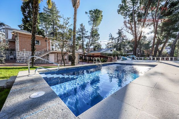 Foto 1 de Casa en lloguer a Soto de Viñuelas de 4 habitacions amb terrassa i piscina
