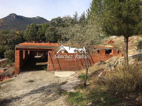 Foto 1 de Xalet en venda a Hoyo de Manzanares amb garatge i jardí