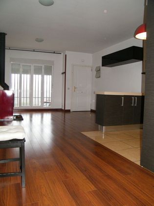 Foto 2 de Casa adosada en venta en Navalagamella de 2 habitaciones con terraza y calefacción