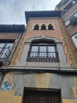 Foto 1 de Piso en venta en calle Eugenia de Montijo de 3 habitaciones con terraza y calefacción