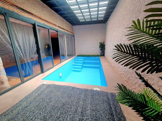 Foto 1 de Xalet en venda a Zona Pueblo de 5 habitacions amb terrassa i piscina