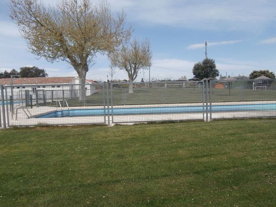Foto 1 de Piso en venta en calle Guadarrama de 2 habitaciones con terraza y piscina