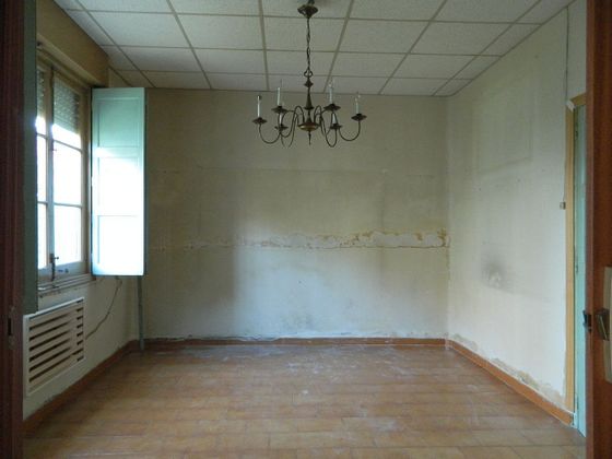 Foto 1 de Casa adossada en venda a Concepción de 2 habitacions amb garatge i balcó