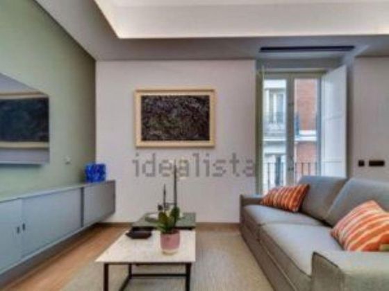 Foto 1 de Pis en venda a calle De Fernando VI de 2 habitacions amb balcó i aire acondicionat
