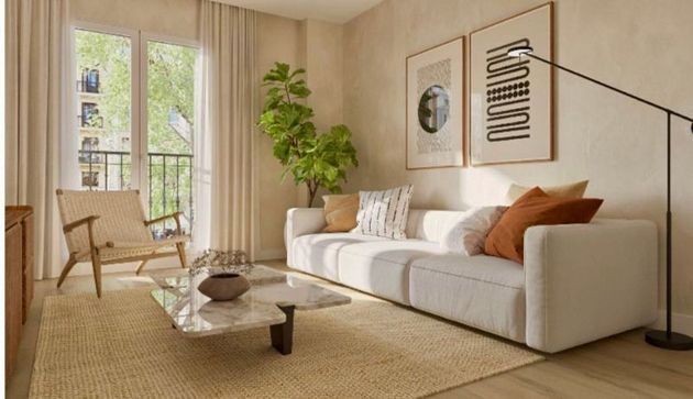 Foto 1 de Pis en venda a calle Alcala de 2 habitacions amb balcó i aire acondicionat