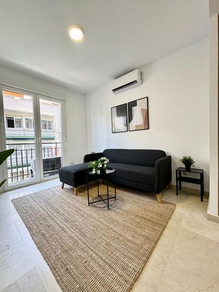 Foto 1 de Pis en lloguer a calle De Ros de Olano de 1 habitació amb mobles i balcó