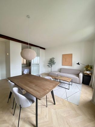 Foto 1 de Alquiler de piso en calle De Ibiza de 2 habitaciones con terraza y muebles
