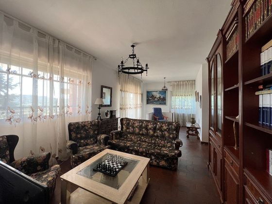 Foto 1 de Xalet en venda a Manzanares el Real de 7 habitacions amb terrassa i garatge