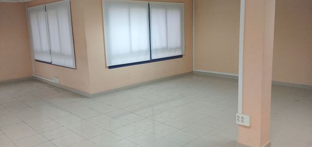 Foto 2 de Oficina en venta en Pueblo Nuevo con aire acondicionado y ascensor