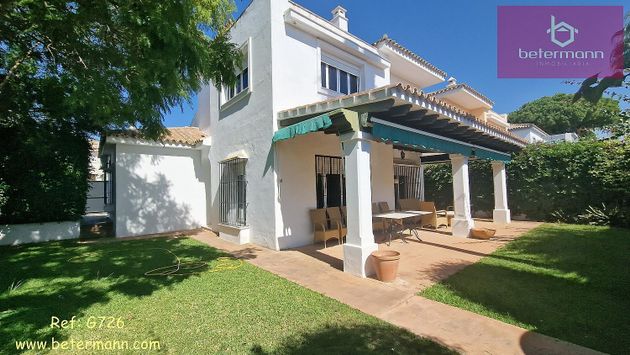 Foto 1 de Xalet en venda a Vistahermosa  - Fuentebravía de 5 habitacions amb terrassa i garatge
