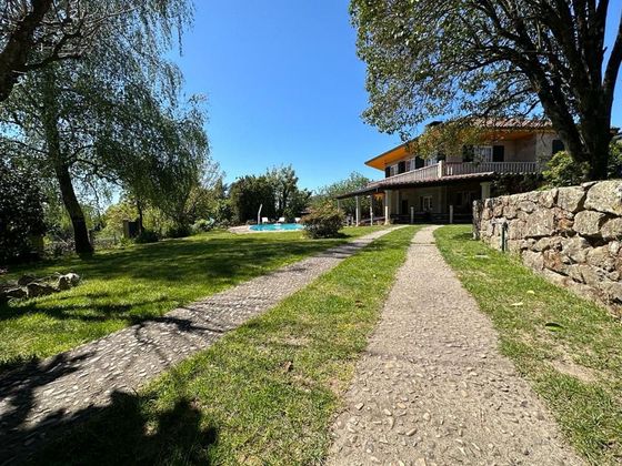 Foto 1 de Xalet en venda a Amoeiro de 4 habitacions amb terrassa i piscina