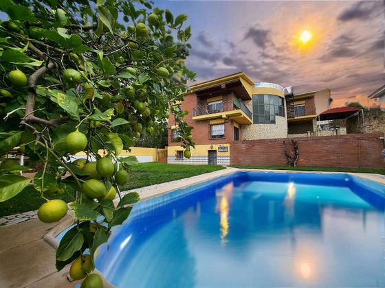 Foto 1 de Chalet en venta en El Brillante -El Naranjo - El Tablero de 5 habitaciones con terraza y piscina