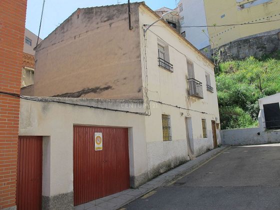 Foto 1 de Casa en venda a calle Ferrocarril de 4 habitacions i 317 m²