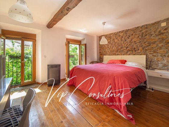 Foto 2 de Casa en venda a Alameda del Valle de 5 habitacions amb jardí i balcó