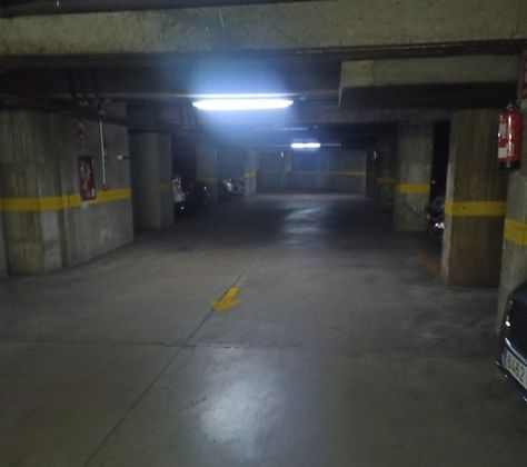 Foto 2 de Venta de garaje en Palomeras bajas de 10 m²