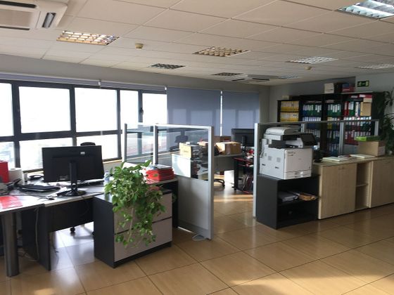 Foto 2 de Oficina en venda a Zona Industrial amb aire acondicionat