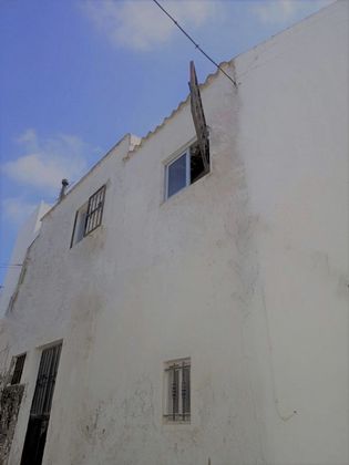 Foto 2 de Casa en venda a Benalup-Casas Viejas de 2 habitacions amb jardí
