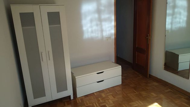 Foto 2 de Piso en alquiler en calle Del Amparo de 1 habitación con calefacción