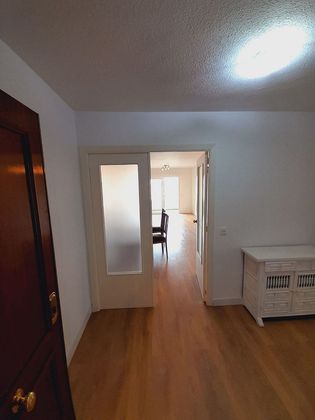 Foto 2 de Alquiler de piso en avenida De Abrantes de 4 habitaciones con terraza y calefacción