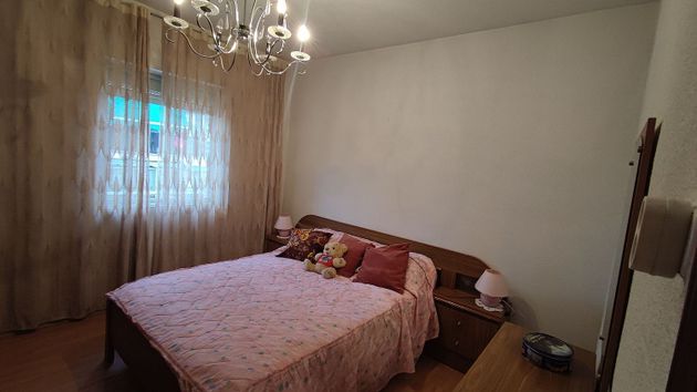 Foto 2 de Alquiler de piso en calle De San Claudio de 3 habitaciones con terraza y muebles