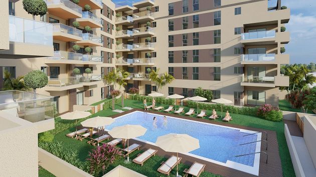 Foto 2 de Pis en venda a calle Reino de España de 2 habitacions amb terrassa i piscina