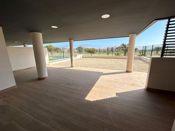 Foto 2 de Pis en venda a calle De Los Juegos de Pescara de 4 habitacions amb terrassa i piscina