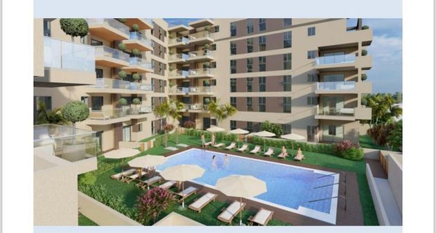 Foto 1 de Pis en venda a avenida Legión Española de 2 habitacions amb terrassa i piscina
