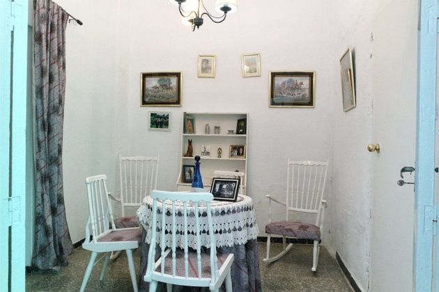Foto 1 de Xalet en venda a V Centenario-Piletas-Capuchinos de 5 habitacions amb terrassa