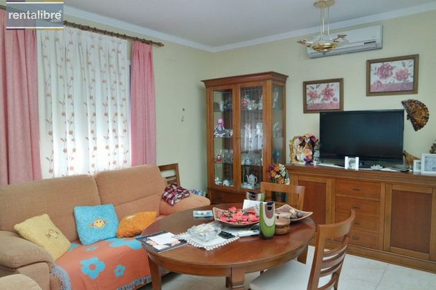 Foto 2 de Casa en venda a Trebujena de 3 habitacions amb terrassa