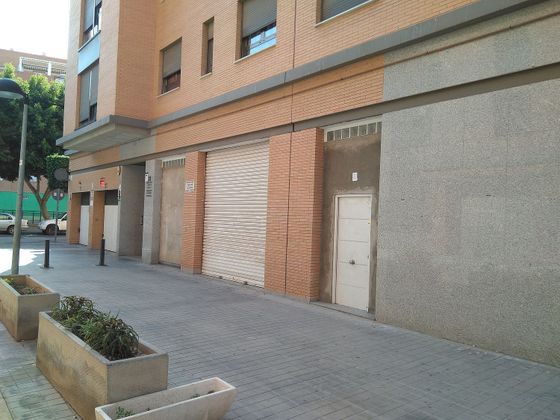 Foto 2 de Local en alquiler en calle Madroño con terraza