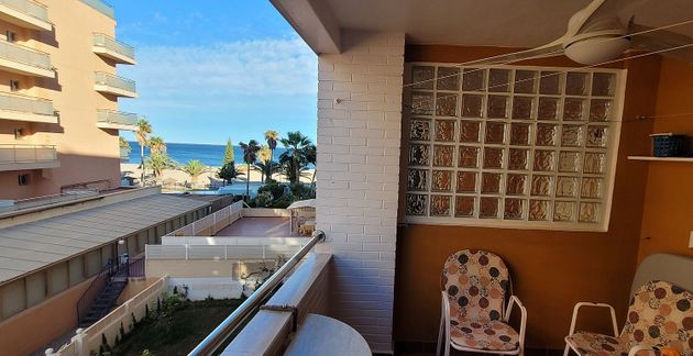 Foto 2 de Piso en alquiler en El Puerto - Romanilla de 3 habitaciones con terraza y piscina