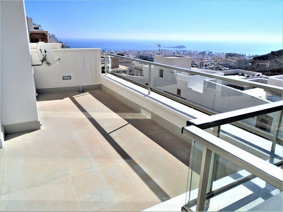 Foto 2 de Casa adosada en venta en Carboneras de 5 habitaciones con terraza y garaje