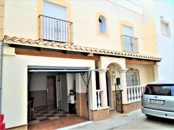 Foto 1 de Xalet en venda a Carboneras de 5 habitacions amb terrassa i garatge