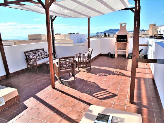 Foto 1 de Casa adossada en venda a Carboneras de 3 habitacions amb terrassa i balcó