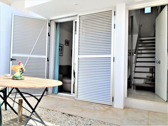 Foto 2 de Casa adosada en venta en Carboneras de 2 habitaciones con terraza y garaje