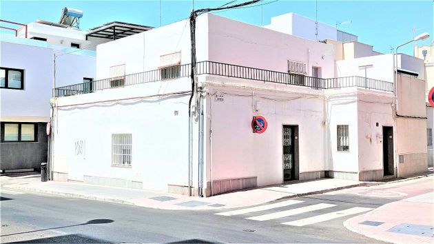 Foto 2 de Xalet en venda a Barrio Alto - San Félix - Oliveros - Altamira de 3 habitacions amb terrassa