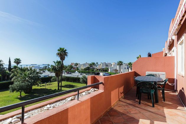 Foto 1 de Venta de ático en calle Ciudad de Tarragona de 1 habitación con terraza y piscina