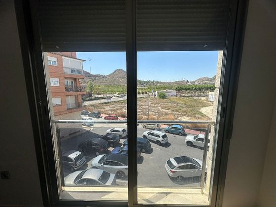 Foto 2 de Piso en alquiler en calle Cervantes de 3 habitaciones con balcón