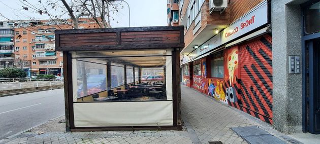Foto 1 de Local en alquiler en calle De Clara del Rey con terraza y aire acondicionado