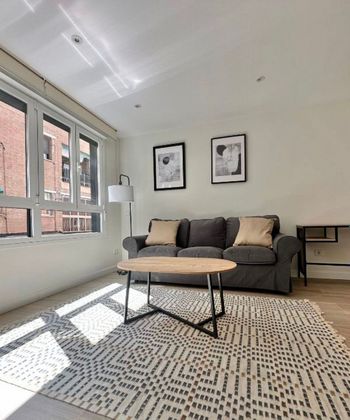 Foto 1 de Alquiler de piso en Castillejos de 1 habitación con muebles y aire acondicionado