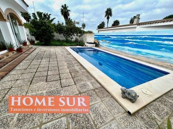 Foto 2 de Xalet en venda a avenida De la Vid de 4 habitacions amb terrassa i piscina