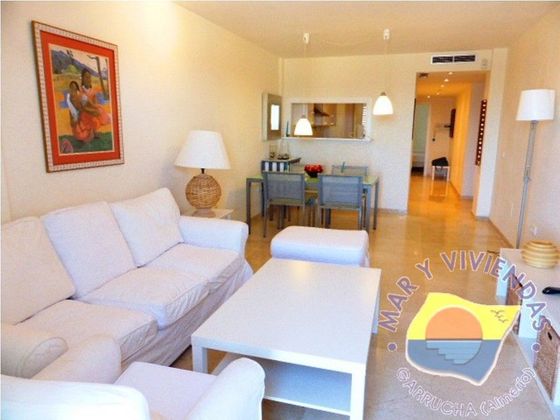 Foto 1 de Piso en venta en calle Marina del Faro de 4 habitaciones con terraza y piscina