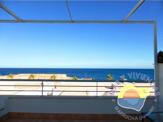 Foto 2 de Piso en venta en calle Marina del Faro de 4 habitaciones con terraza y piscina