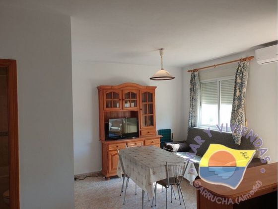 Foto 2 de Venta de piso en calle Hernán Cortés de 2 habitaciones con terraza y balcón