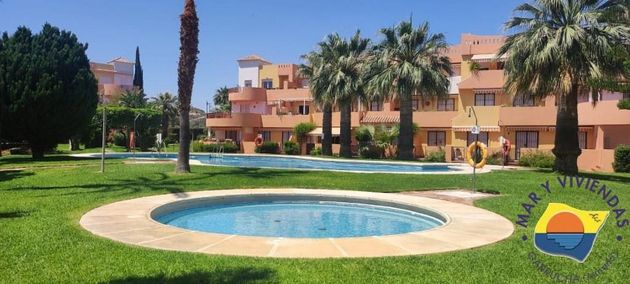 Foto 2 de Piso en venta en Vera Playa Naturista de 1 habitación con terraza y piscina