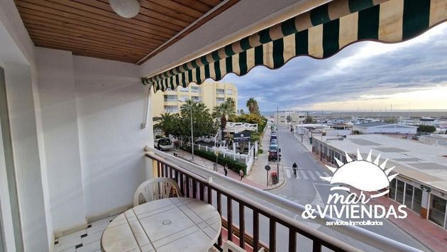 Foto 1 de Venta de piso en Puerto de Garrucha de 3 habitaciones con terraza y balcón