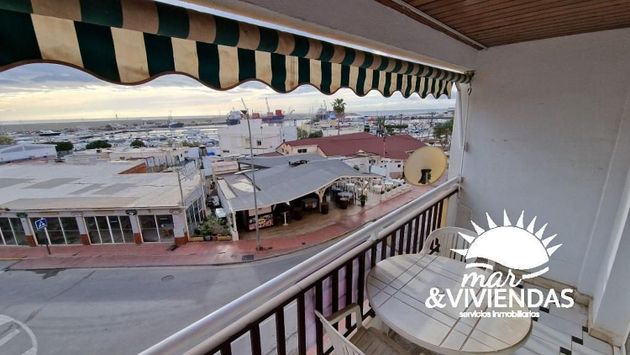Foto 2 de Pis en venda a Puerto de Garrucha de 3 habitacions amb terrassa i balcó