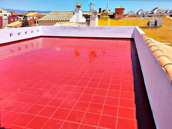 Foto 1 de Àtic en venda a calle Américo Vespucio de 1 habitació amb terrassa i piscina